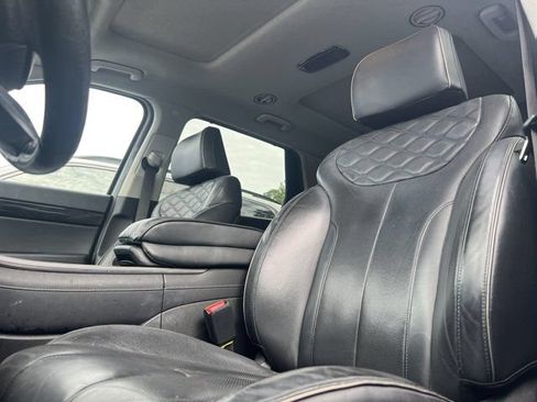 Used 2021 Hyundai Palisade Limited FWD image 3