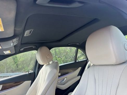 Used 2022 Mercedes-Benz E 350 Sedan image 11