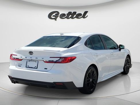 Certified 2025 Toyota Camry SE w/ Convenience Package FWD image 5