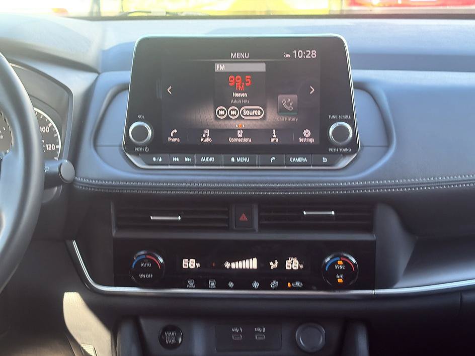 Certified 2025 Nissan Rogue SV AWD/4WD image 40