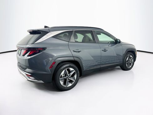 Used 2025 Hyundai Tucson SEL FWD image 9
