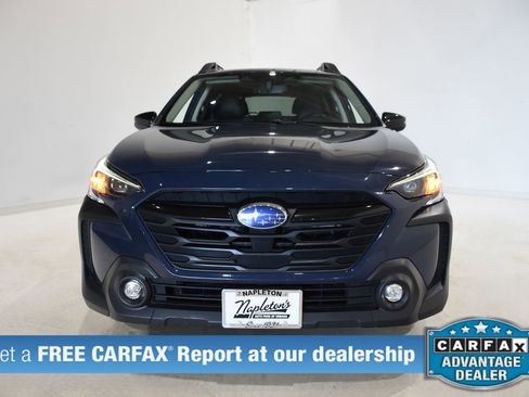Used 2025 Subaru Outback Onyx Edition AWD/4WD image 2