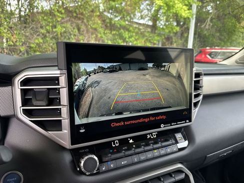 Used 2024 Toyota Tundra Limited AWD/4WD image 22