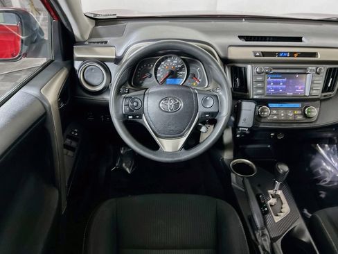 Used 2014 Toyota RAV4 XLE AWD/4WD image 20