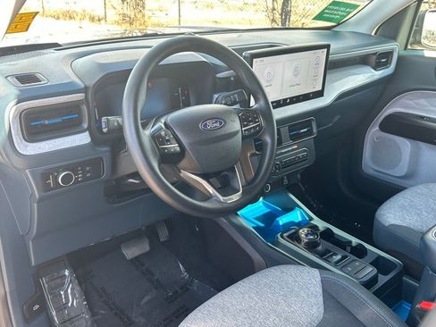 Used 2025 Ford Maverick XLT w/ Equipment Group 302A image 9