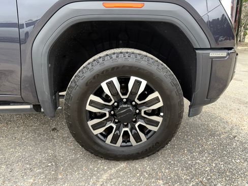 Certified 2025 GMC Sierra 2500 Denali Ultimate AWD/4WD image 25