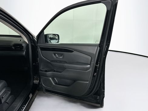 Used 2025 Honda Pilot EX-L image 34