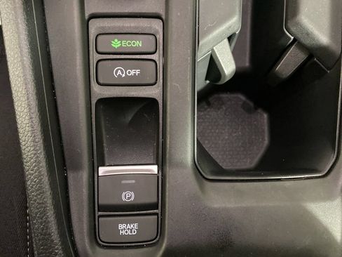 Used 2025 Honda Accord SE image 9