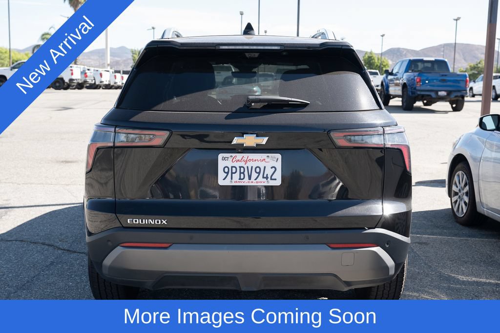Used 2025 Chevrolet Equinox LT w/ Convenience Package II FWD image 4