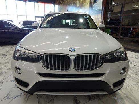 Used 2017 BMW X3 xDrive28i image 2