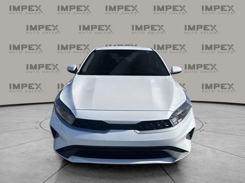 Used 2024 Kia Forte LXS image 8