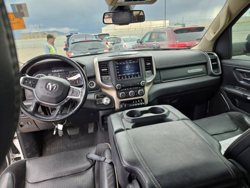 Used 2019 RAM 1500 Laramie AWD/4WD image 8
