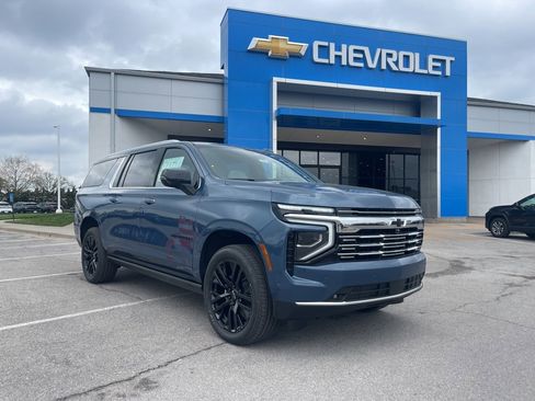 New 2025 Chevrolet Suburban Premier image 1