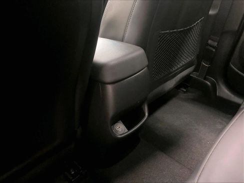 Used 2023 Hyundai Kona Limited image 28