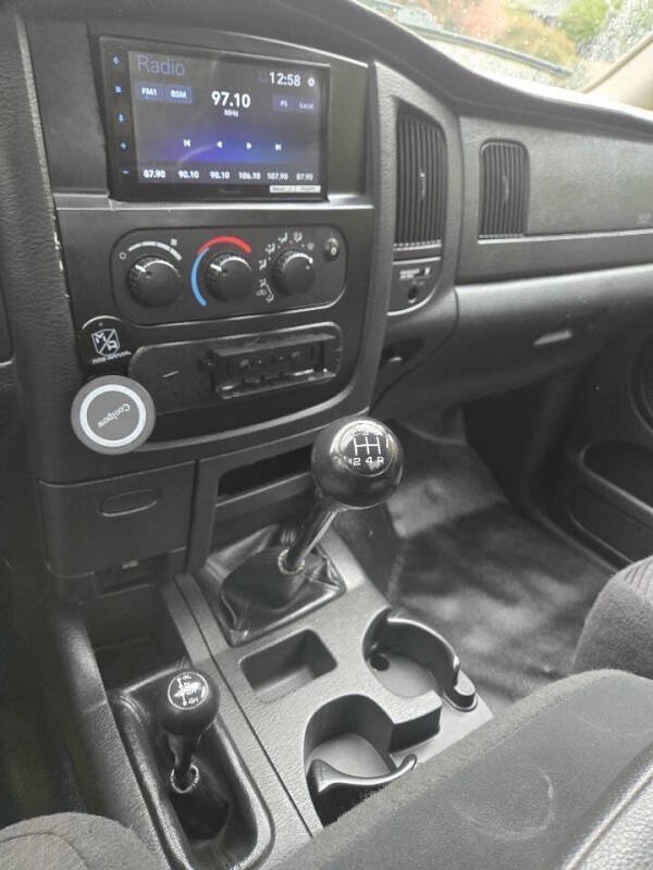 Used 2003 Dodge Ram 1500 Truck SLT AWD/4WD image 2