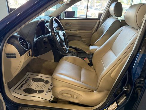 Used 2005 Lexus IS 300 RWD image 9