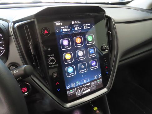 Certified 2025 Subaru Crosstrek 2.5i Limited w/ Crosstrek Mirror Package image 19