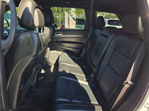 Used 2021 Jeep Grand Cherokee Limited w/ Luxury Group II image 32