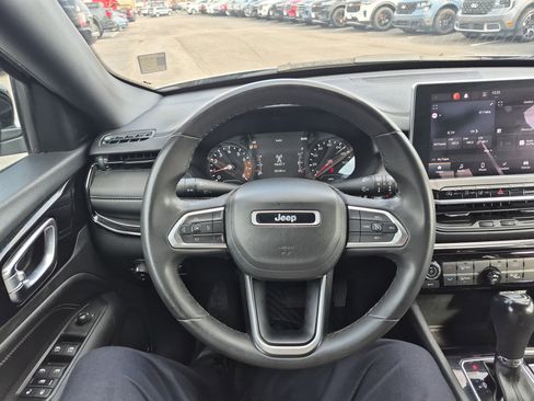 Used 2022 Jeep Compass Altitude image 26