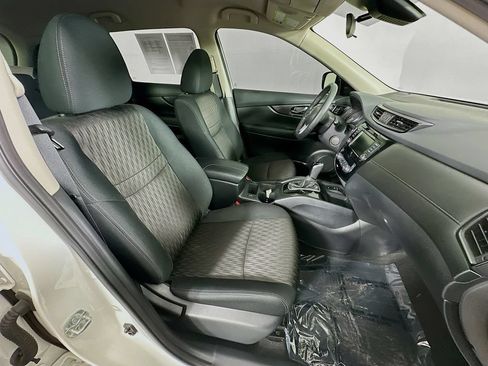 Used 2020 Nissan Rogue SV w/ Premium Package AWD/4WD image 36