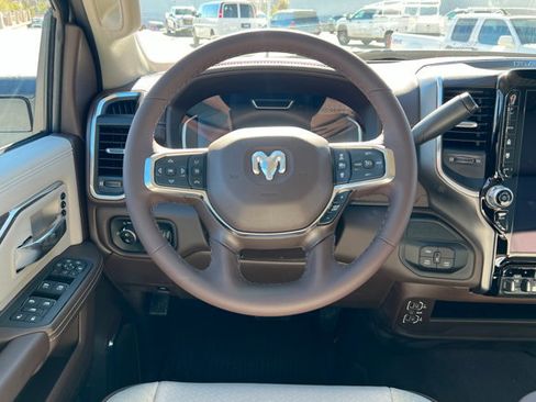 New 2026 RAM 2500 Laramie AWD/4WD image 12