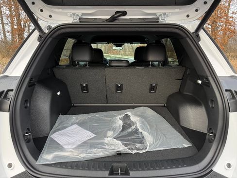 New 2026 Chevrolet Equinox LT image 7