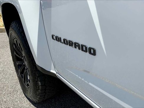 Used 2022 Chevrolet Colorado LT w/ LT Convenience Package AWD/4WD image 31