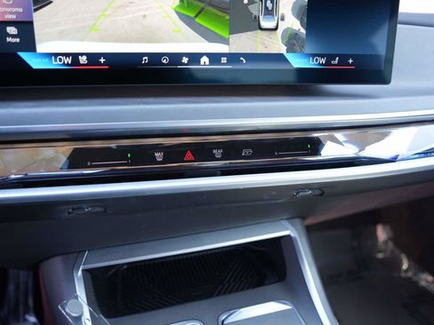 Used 2023 BMW 740i w/ Parking Assistance Package RWD image 22