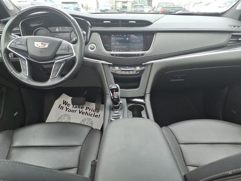 Used 2023 Cadillac XT5 Premium Luxury image 10