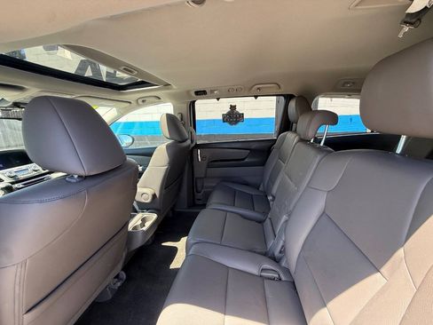 Used 2015 Honda Odyssey EX-L image 16