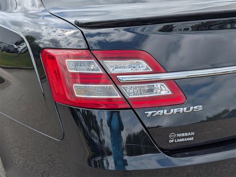 Used 2017 Ford Taurus SEL w/ Equipment Group 201A image 13