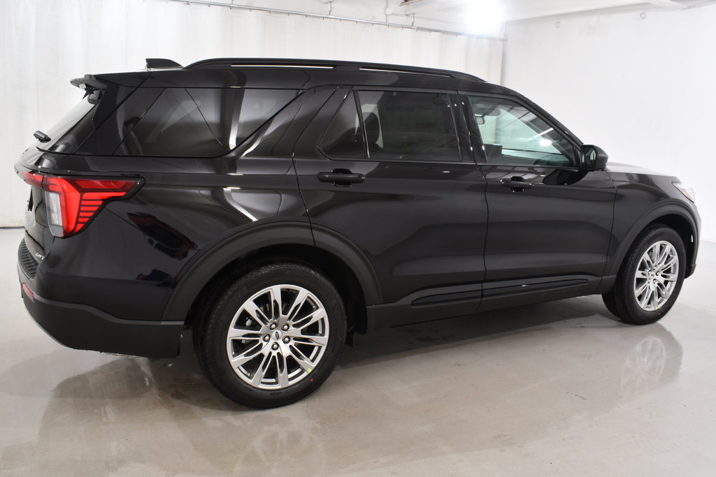 New 2026 Ford Explorer Active w/ Active Comfort Package AWD/4WD image 11