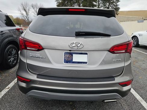 Used 2018 Hyundai Santa Fe Sport image 7