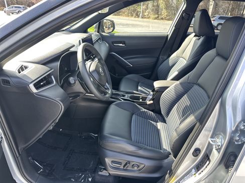 Certified 2025 Toyota Corolla Cross AWD Hybrid w/ Convenience Package image 16