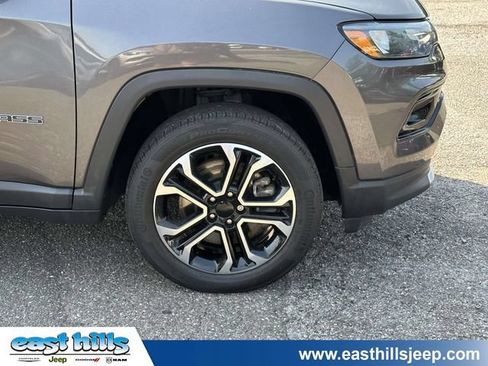 Used 2023 Jeep Compass Limited AWD/4WD image 10