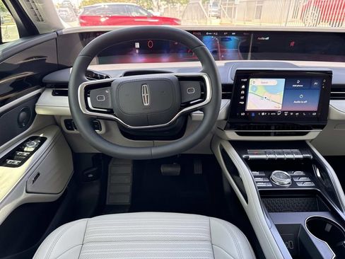 New 2026 Lincoln Nautilus Reserve w/ Jet Appearance Package AWD/4WD image 17