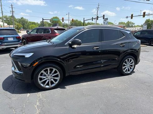 Certified 2024 Buick Encore GX Avenir w/ Avenir Convenience Package AWD/4WD image 3