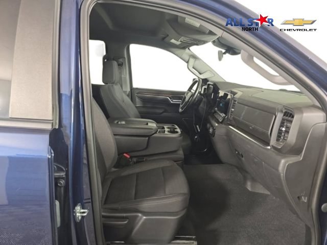 Used 2023 Chevrolet Silverado 1500 LT AWD/4WD image 7