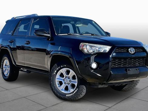 Used 2016 Toyota 4Runner SR5 image 2