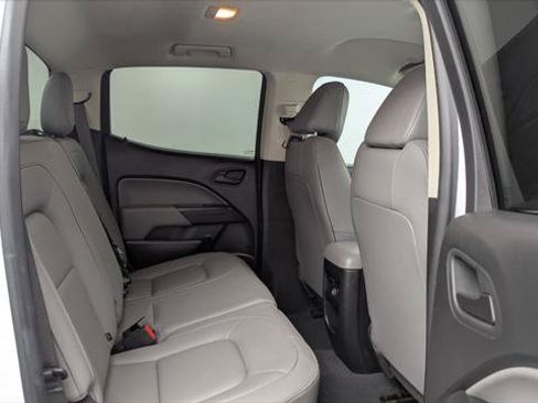 Used 2019 Chevrolet Colorado W/T w/ WT Convenience Package RWD image 18