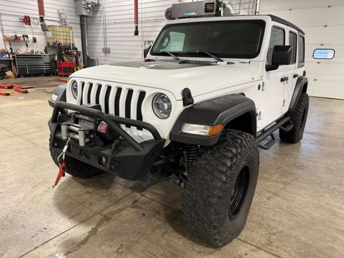 Used 2022 Jeep Wrangler Unlimited Sport AWD/4WD image 48
