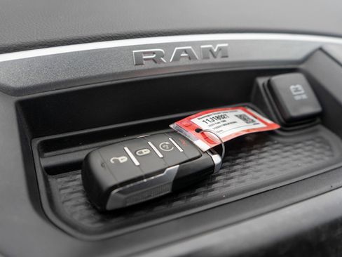 Used 2020 RAM 1500 Big Horn image 27