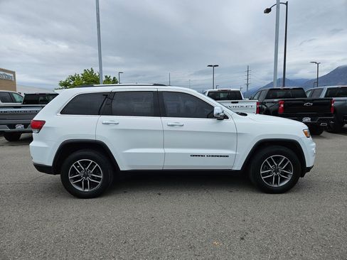 Used 2020 Jeep Grand Cherokee Limited AWD/4WD image 2