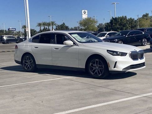 New 2026 BMW 530i w/ Premium Package image 4