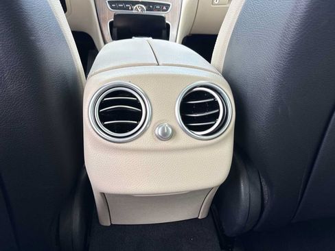 Used 2019 Mercedes-Benz C 300 4MATIC Sedan image 21