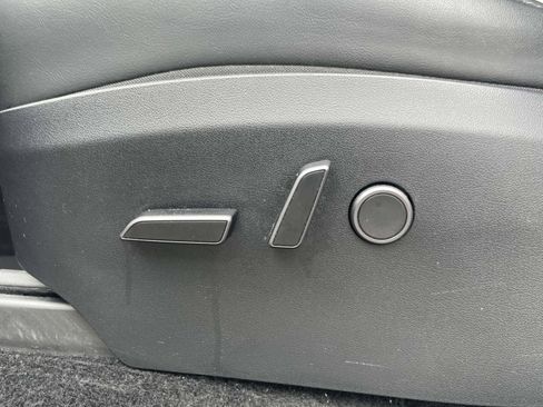 Used 2023 Tesla Model Y Long Range AWD/4WD image 16