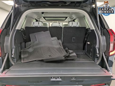 Used 2025 Ford Expedition Platinum w/ Platinum Ultimate Package image 24