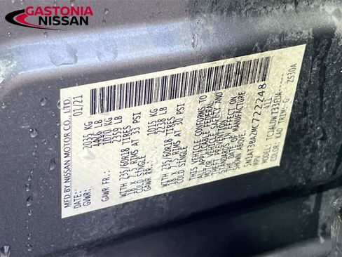 Used 2021 Nissan Rogue SV image 35