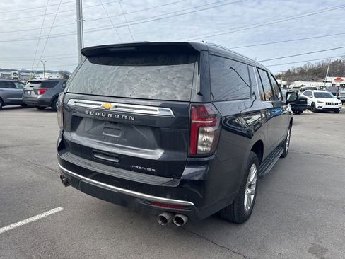 Used 2023 Chevrolet Suburban Premier image 8
