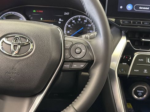 Used 2023 Toyota Venza Nightshade AWD/4WD image 35